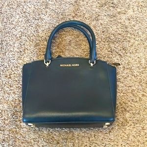 GUC Michael Kors black crossbody bag